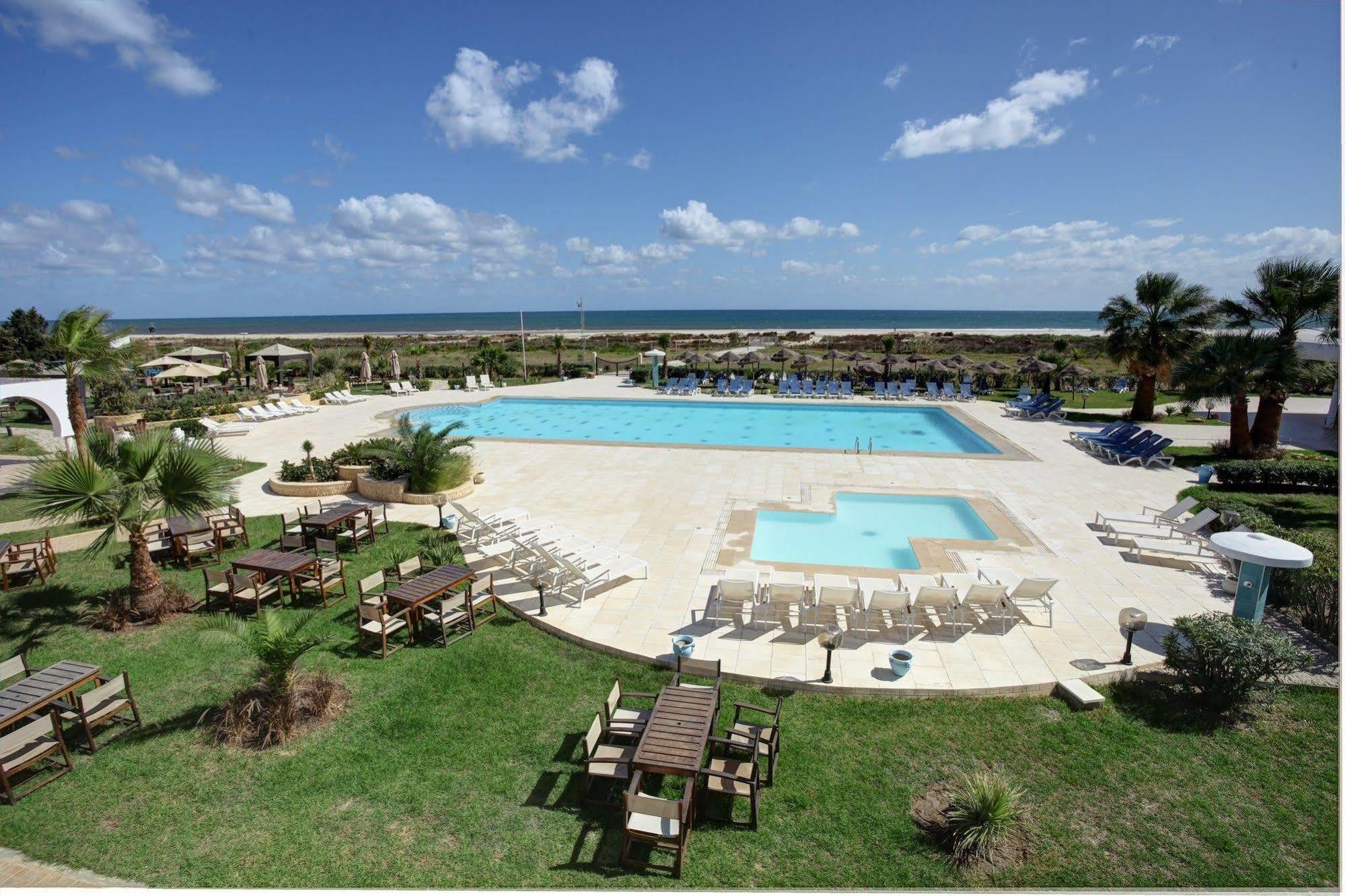 Hotel Nour Congress & Resort 比塞大 外观 照片